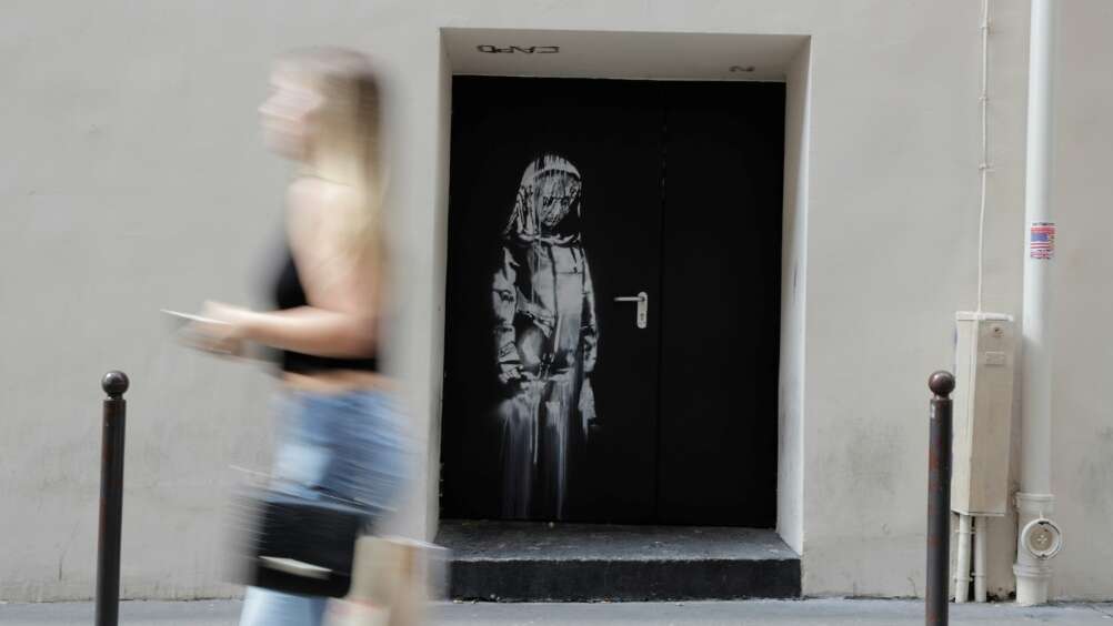 دخترک غمگین بنکسی دخترک غمگین بنکسی