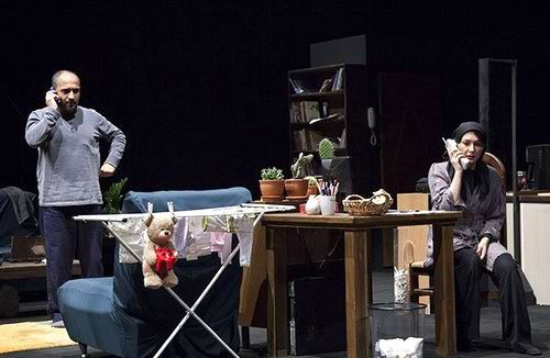 نمایش قرار سیامک احصایی